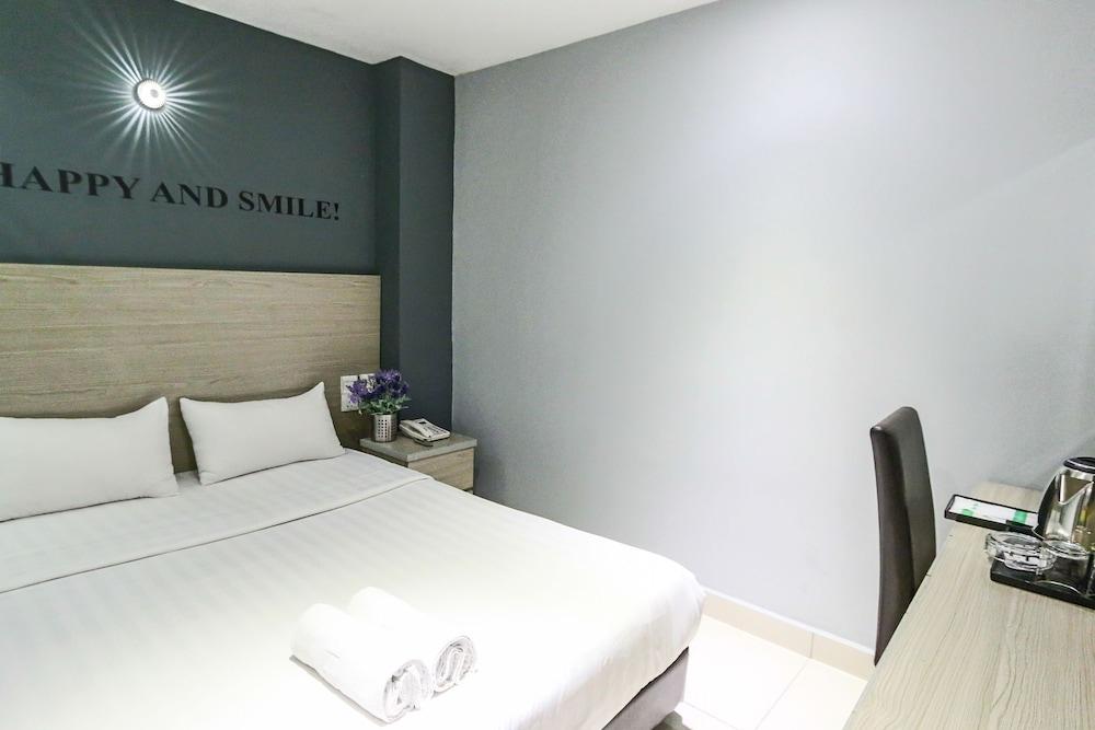 Hotel 99 Bandar Puteri Puchong Eksteriør billede