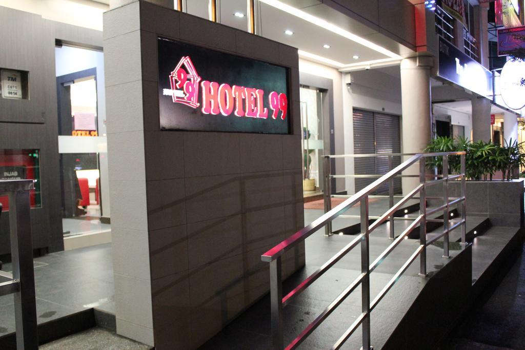 Hotel 99 Bandar Puteri Puchong Eksteriør billede